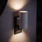 ❄️Zomerfresh 50% Korting!✨Insteekbare Schemer-Tot-Dageraad Wandlamp – 3000K warm op- en neerlicht met doorlusstopcontact