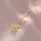 Strass hanger met gouden koperen en titanium stalen ketting