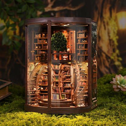 DIY-boekenplank en poppenhuis-miniatuurhuiskit met kleine houten puzzels, perfect voor creatieve knutselwerkjes en om op een plank te zette