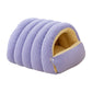 Warmte, gezellig comfort, pluchen huisdierenhol