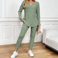 Tweedelige casual set met V-hals top en broek